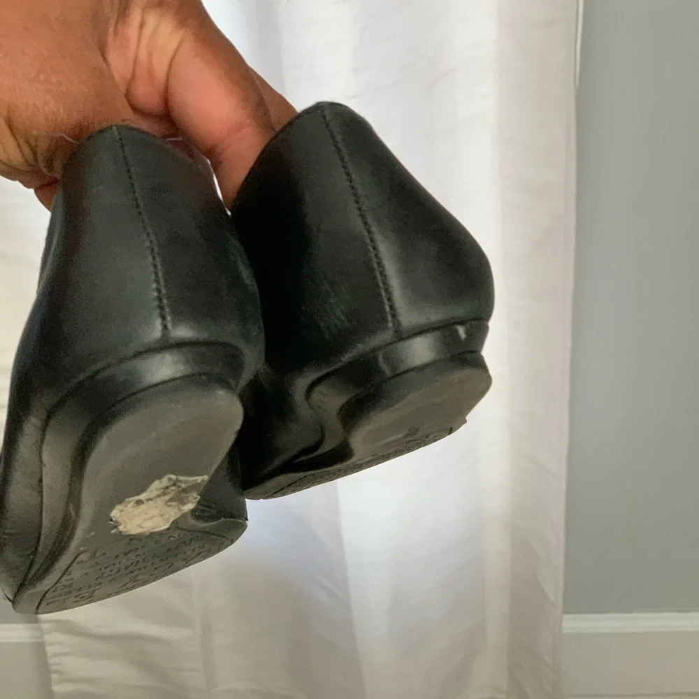 Ellen Tracy the Finn black flats shoes size 8M